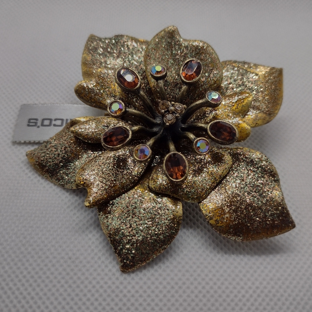 Chico's flower pin